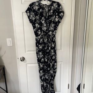 Floral jumpsuit size large
